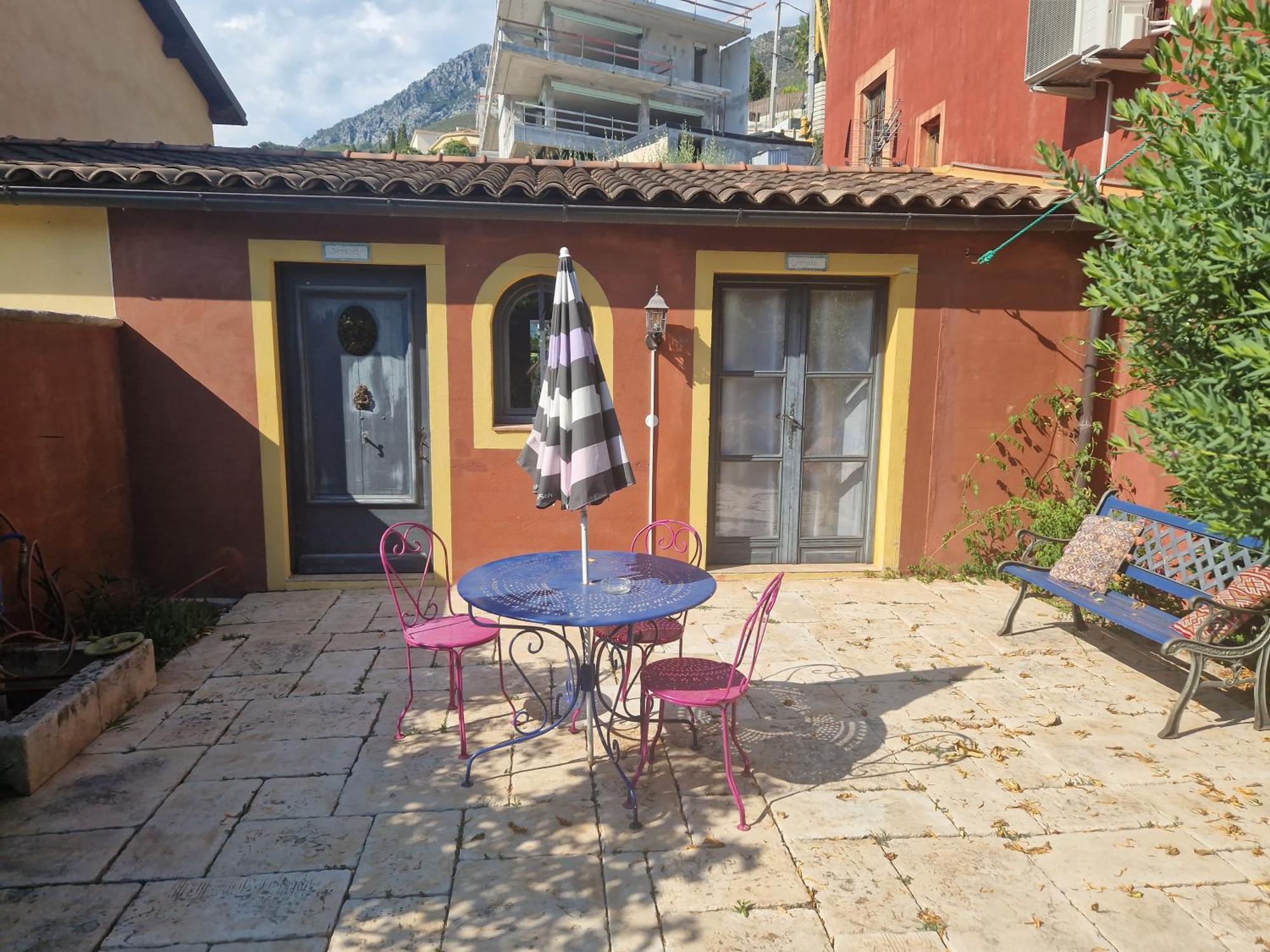 Maison d'hôtes Sous L'olivier *